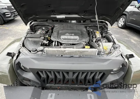 2015 Jeep Wrangler Unlimited из США, поврежденный, VIN 1C4BJWEG2FL770349